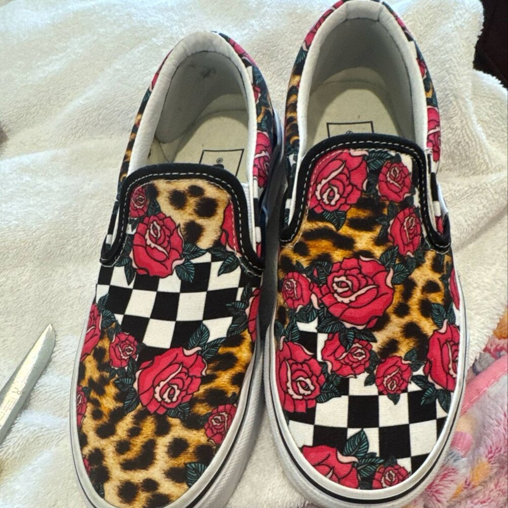 Vans Slip-On Sneakers – Women’s Size 5 – Rose Cheetah Print